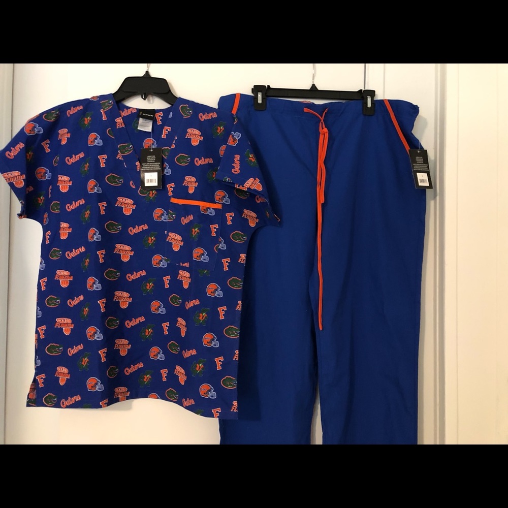 Gator Scrub Set